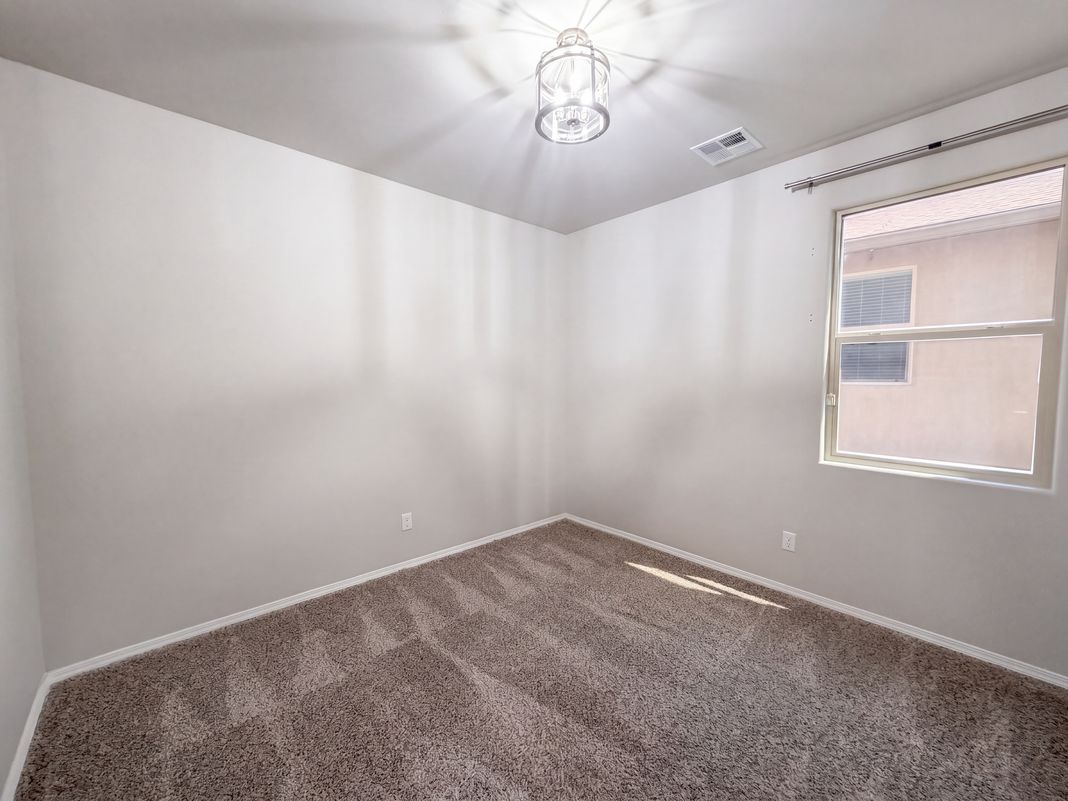 Photo 10 of 24 of 6384 Red Falcon Dr NE, Rio Rancho, NM