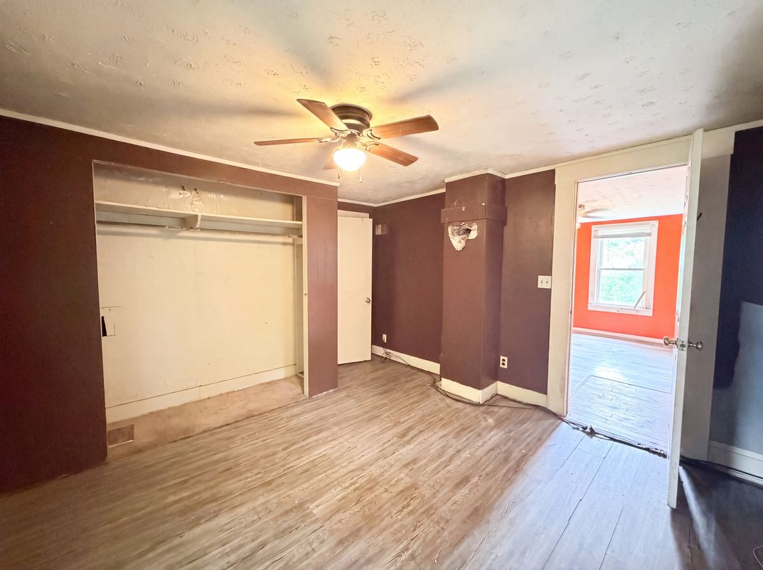 Photo 4 of 19 of 219 W Glen Ave, Batavia, OH