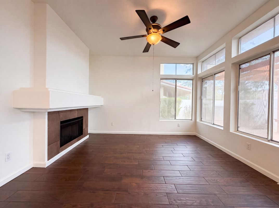 Photo 9 of 22 of 7504 Holloran Ct, Las Vegas, NV