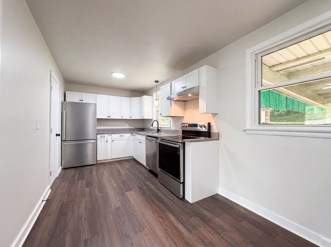 Photo 2 of 18 of 724 Woodmere Dr, Nashville, TN