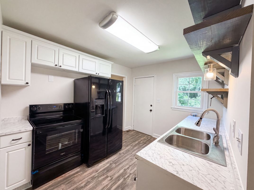 Photo 2 of 20 of 1125 Old Spartanburg Hwy, Lyman, SC