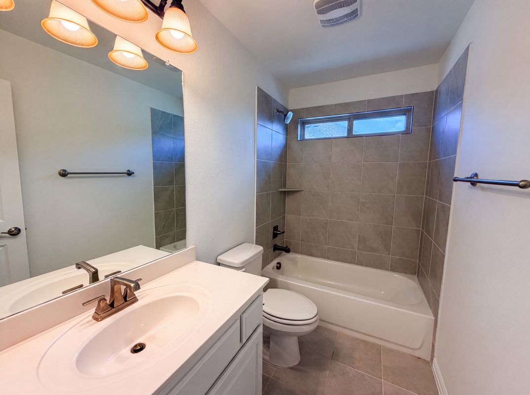 Photo 28 of 34 of 4305 Curlew Ln, Garland, TX
