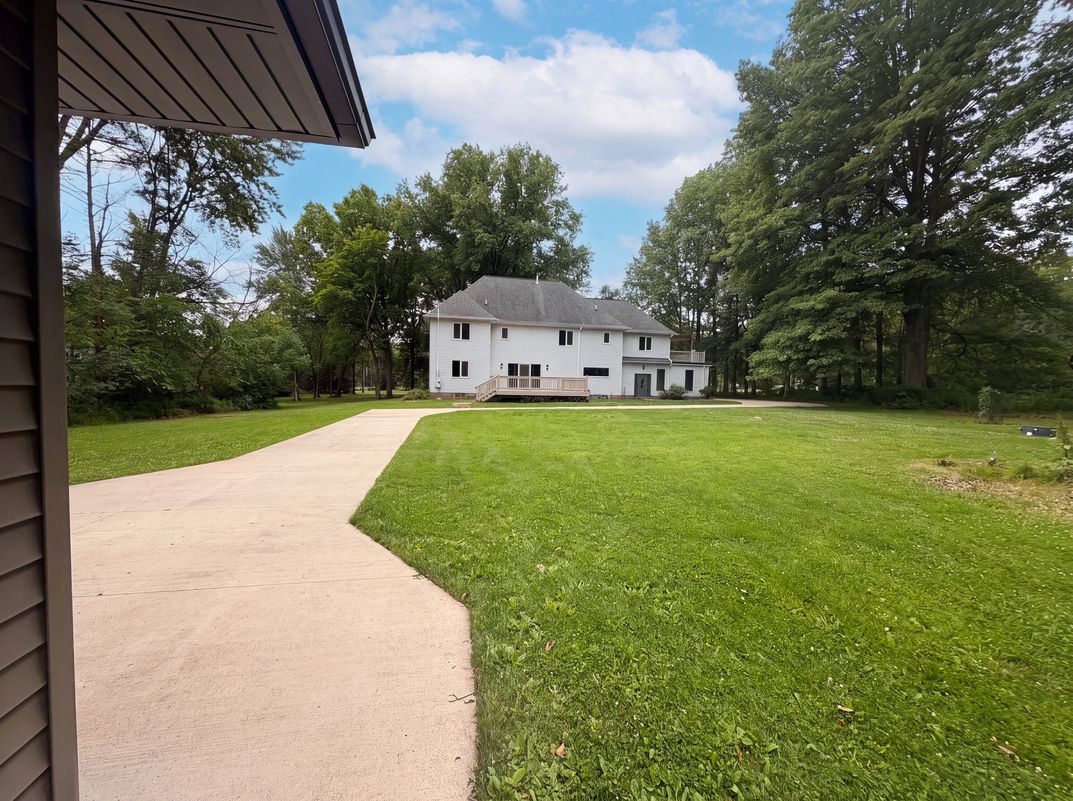 Photo 37 of 43 of 37045 Chagrin Blvd, Chagrin Falls, OH
