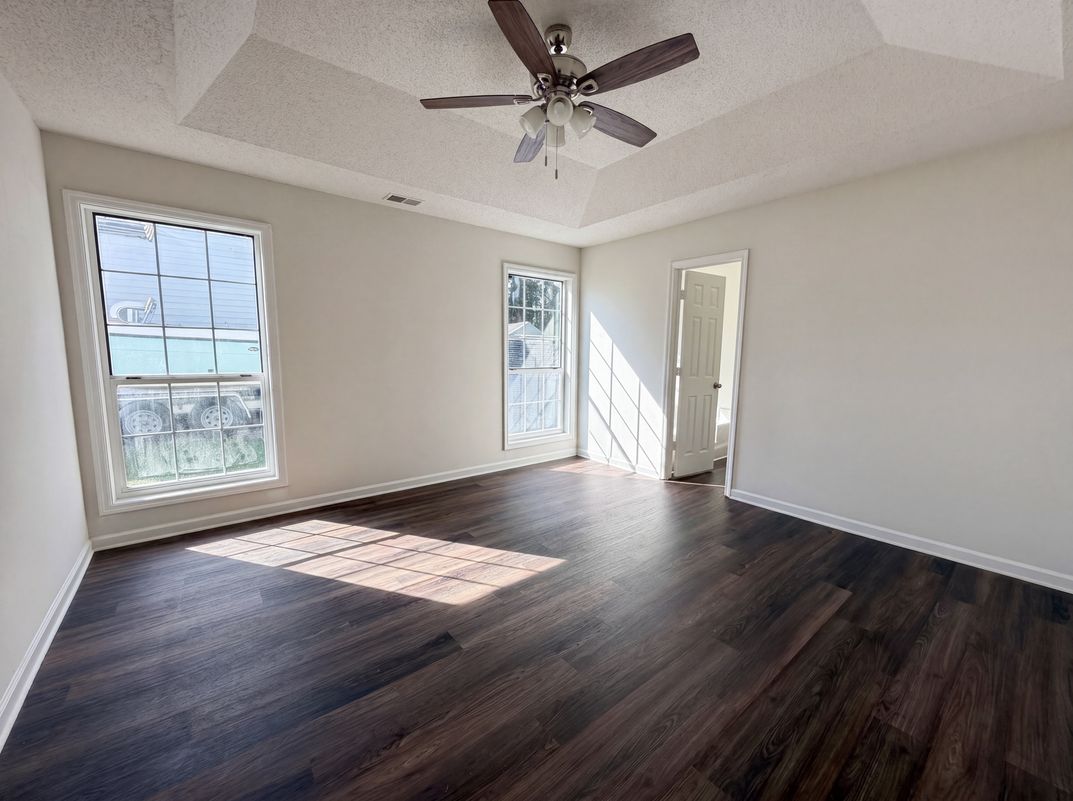 Photo 8 of 28 of 2028 Larson Ln, Goose Creek, SC