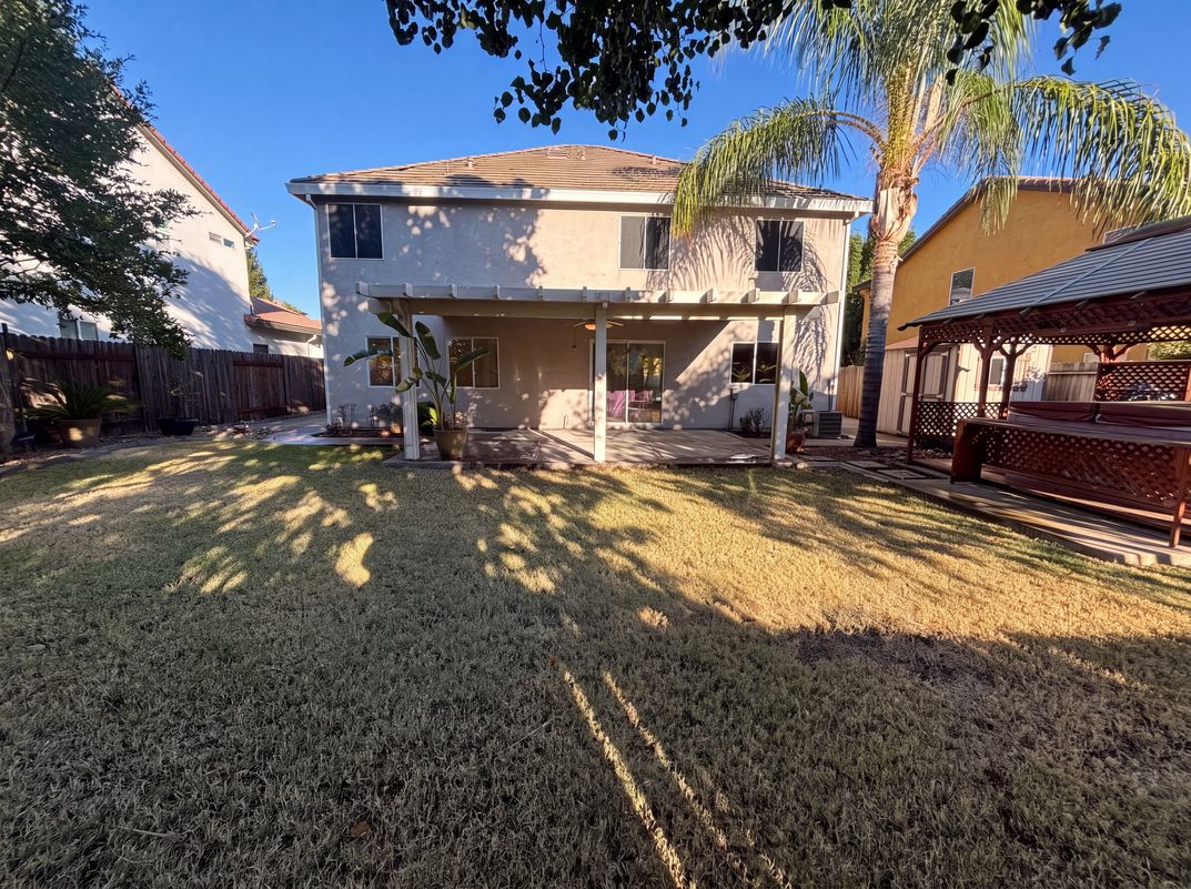 Photo 5 of 26 of 2152 Arnold Dr, Rocklin, CA
