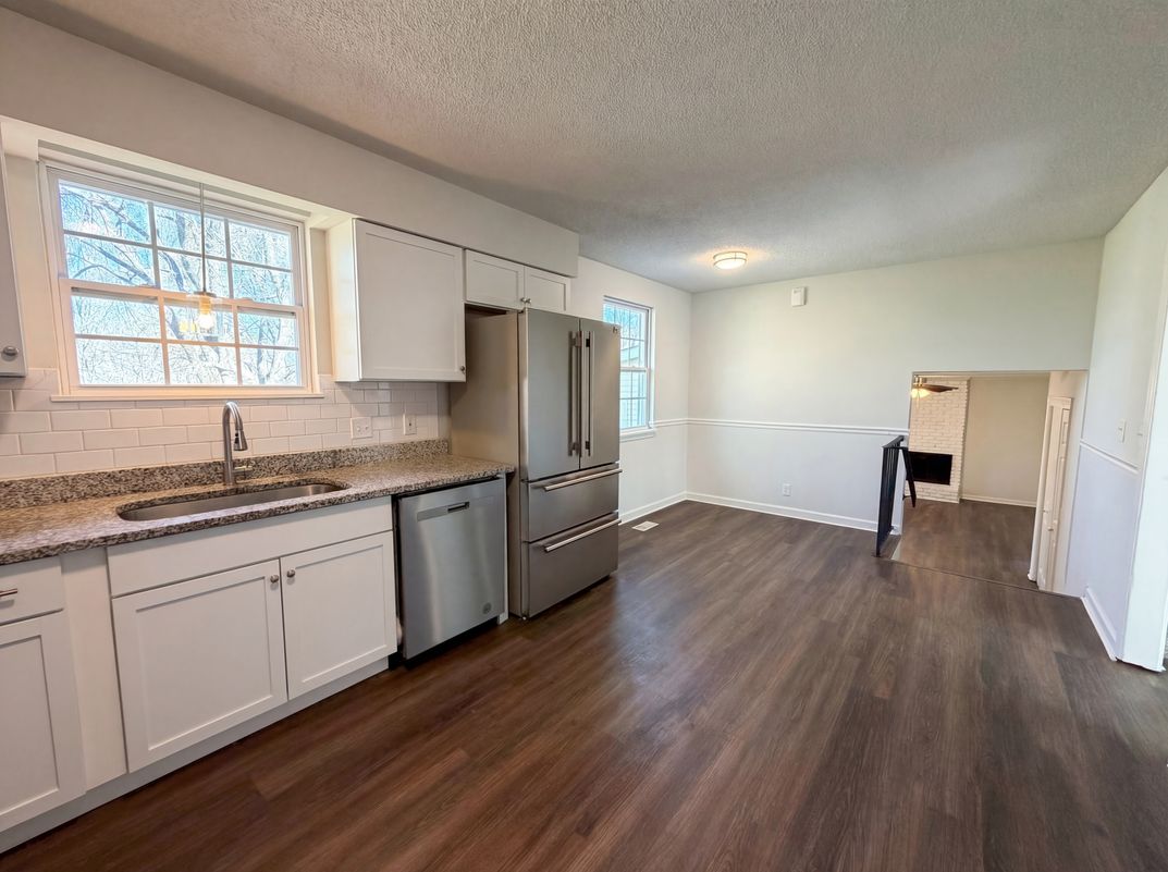 Photo 15 of 21 of 5148 Roxborough Dr, Hermitage, TN