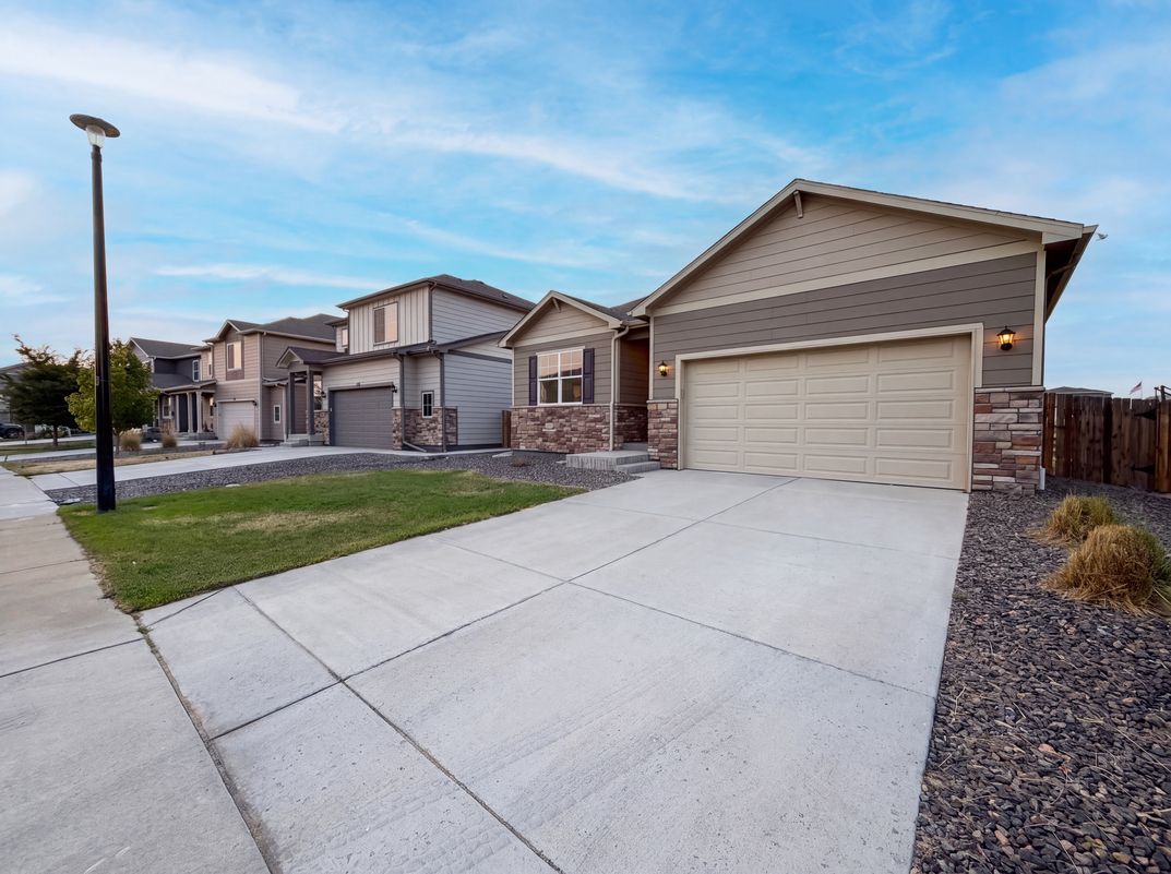 Photo 33 of 38 of 2341 Mountain Sky Dr, Fort Lupton, CO