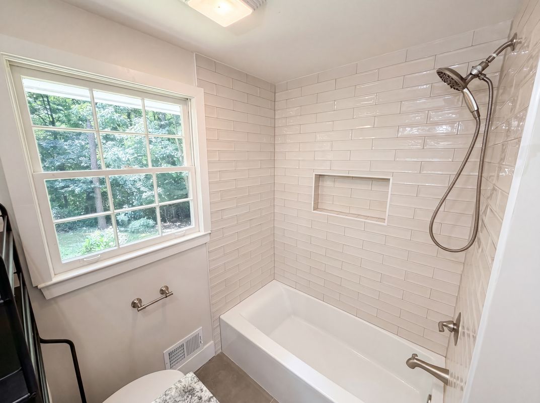 Photo 18 of 23 of 2320 Capehart Cir NE, Atlanta, GA