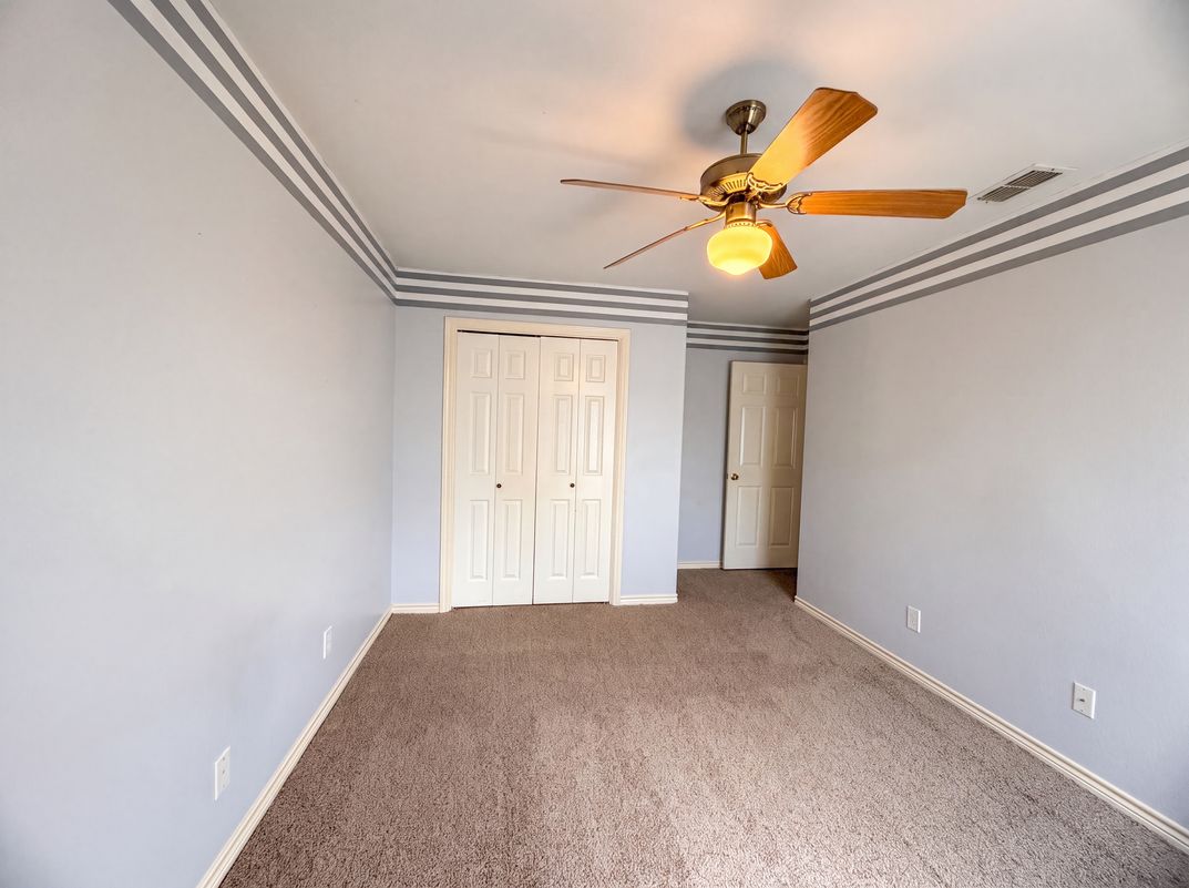 Photo 10 of 25 of 14925 Beal Dr, Corpus Christi, TX