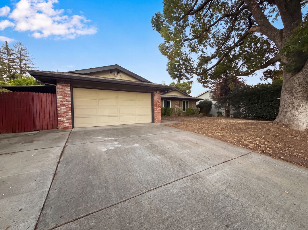 Photo 22 of 27 of 2605 Waterton Way, Sacramento, CA