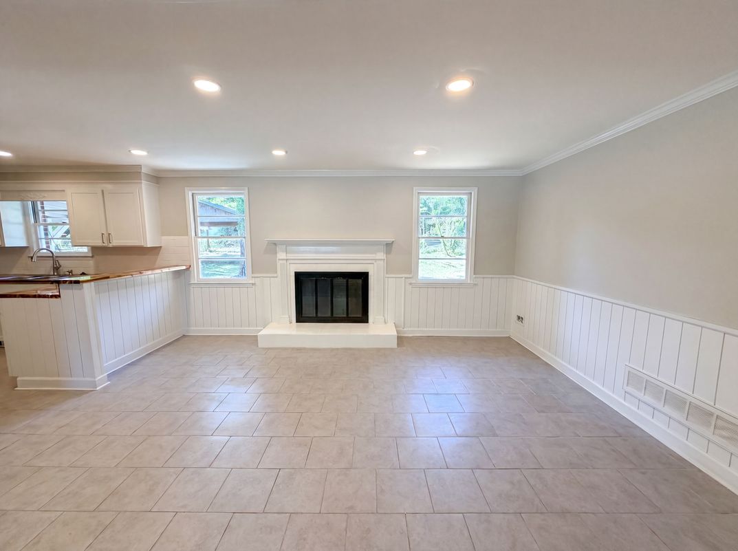 Photo 9 of 26 of 1817 Neptune Dr, Columbia, SC