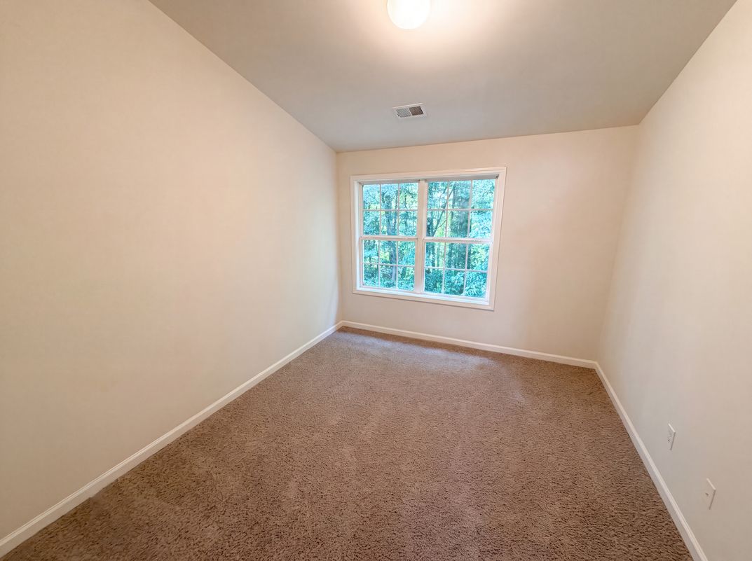 Photo 13 of 23 of 2111 Ferentz Trce, Norcross, GA
