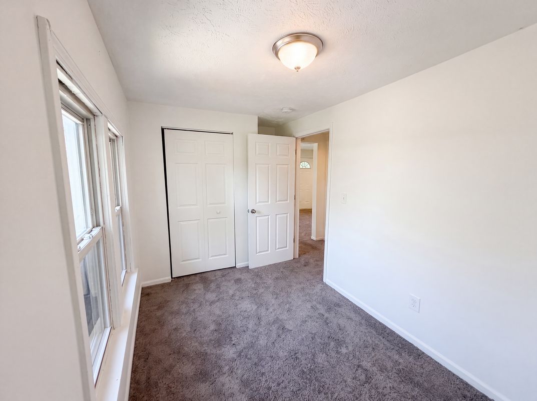 Photo 11 of 20 of 736 Bettes Ave, Akron, OH