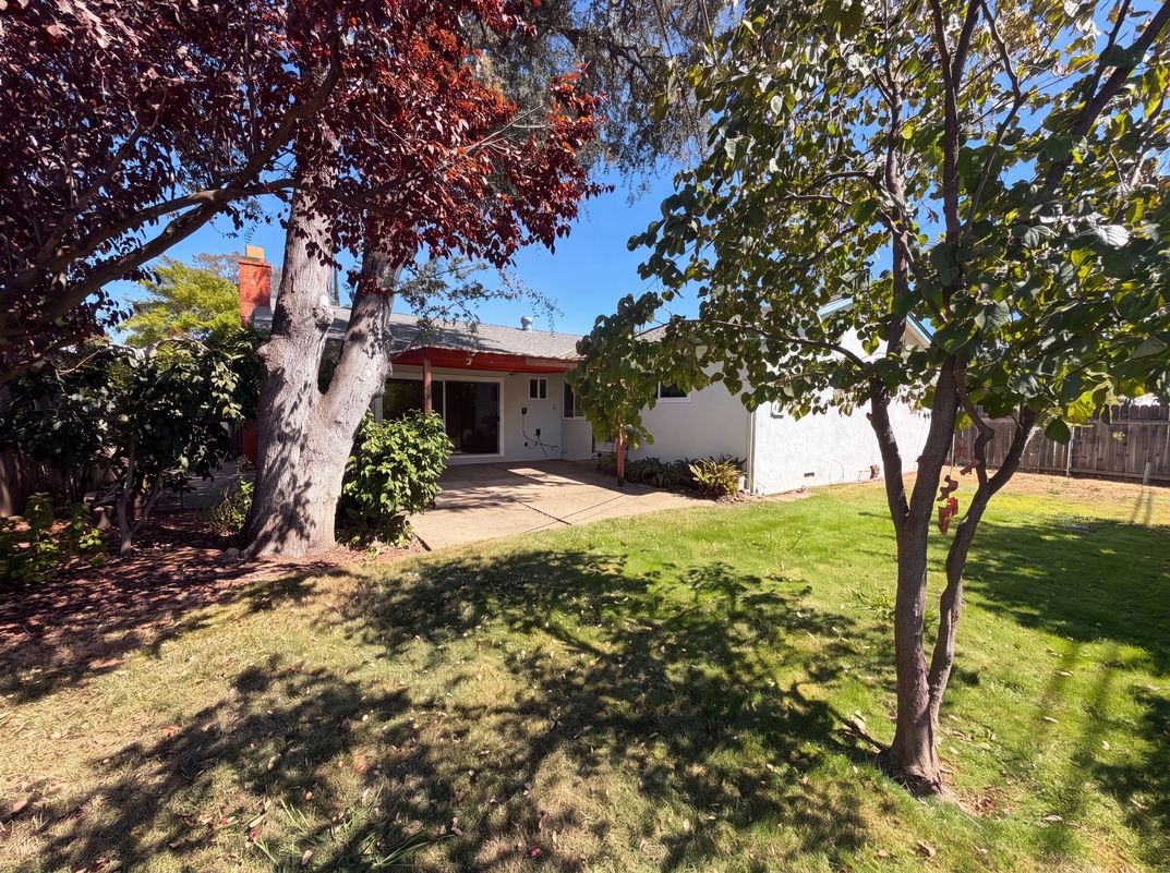 Photo 24 of 27 of 9630 Beachwood Dr, Orangevale, CA