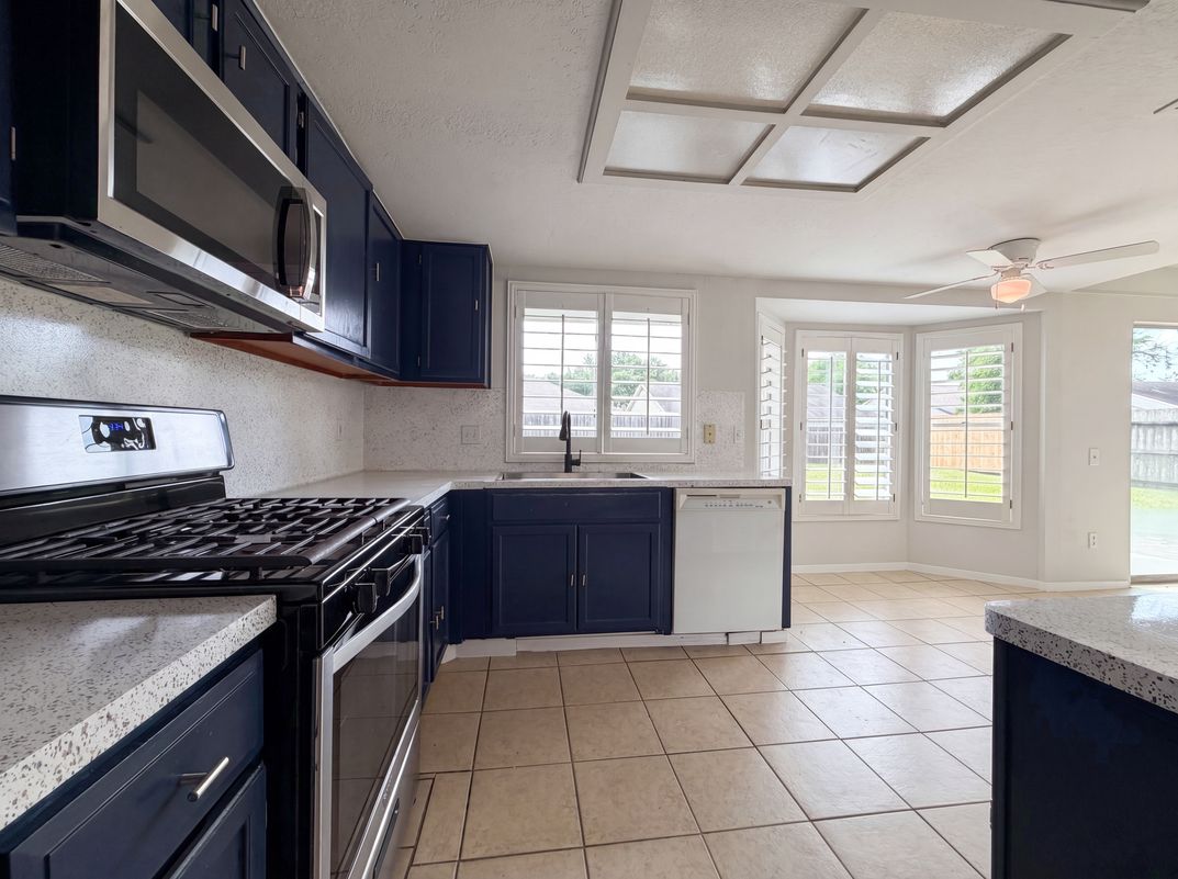 Photo 2 of 21 of 807 Mountain Meadows Dr, Katy, TX