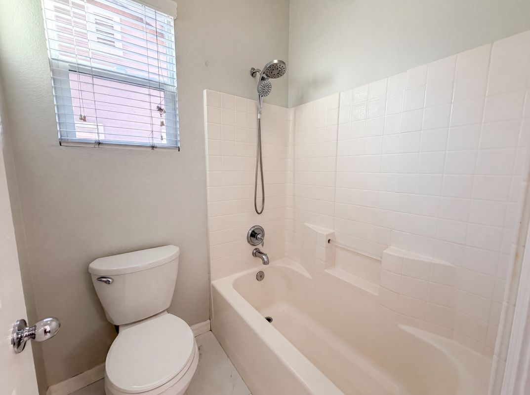 Photo 19 of 28 of 38408 Tranquila Ave, Murrieta, CA