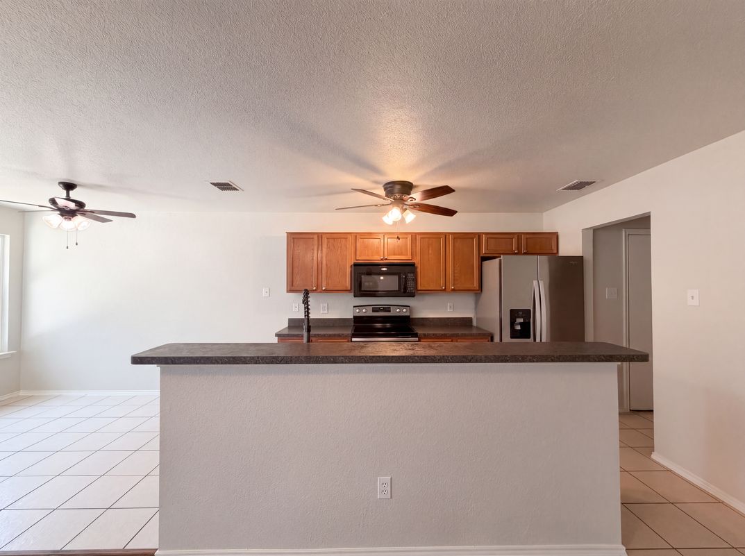 Photo 6 of 17 of 825 Village Point Ln, Fort Worth, TX