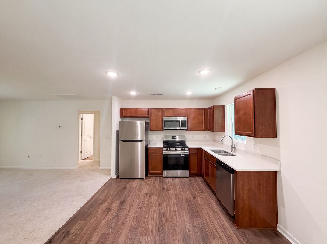 Property photo 2 of 25 Beechnut Ct