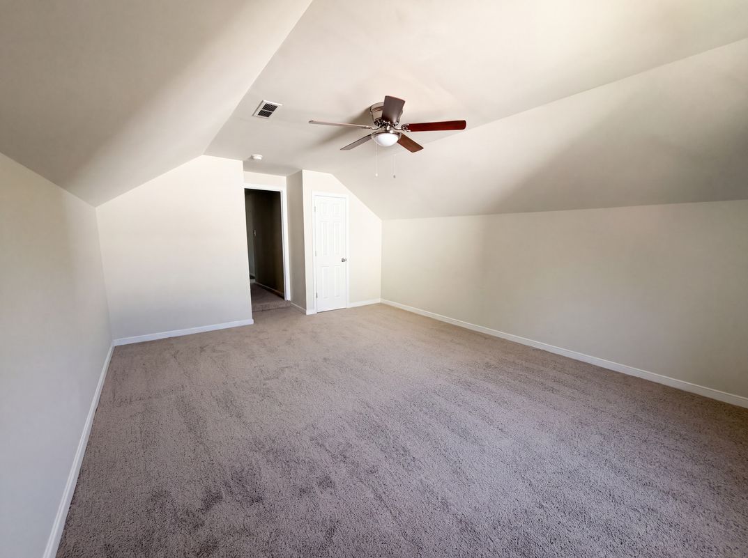 Photo 11 of 19 of 3016 Heather Ridge Dr, Henrico, VA