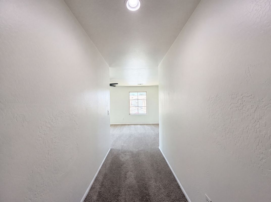 Photo 16 of 27 of 7730 W Giles Rd, Phoenix, AZ