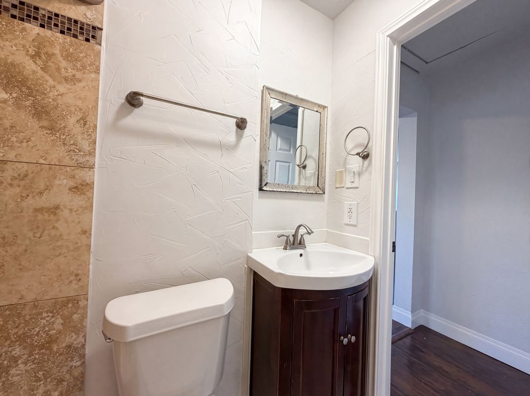 Photo 10 of 17 of 2832 Avenue I, Fort Worth, TX