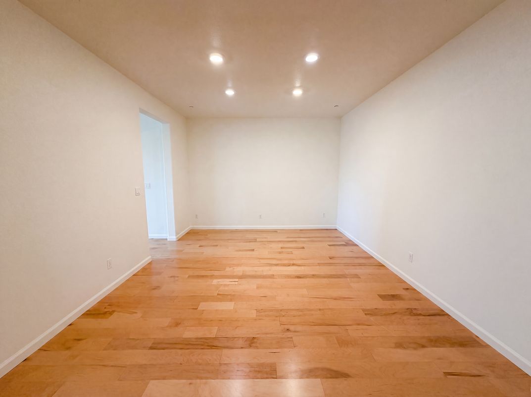 Photo 8 of 39 of 5022 Birch Valley Way, Rancho Cordova, CA
