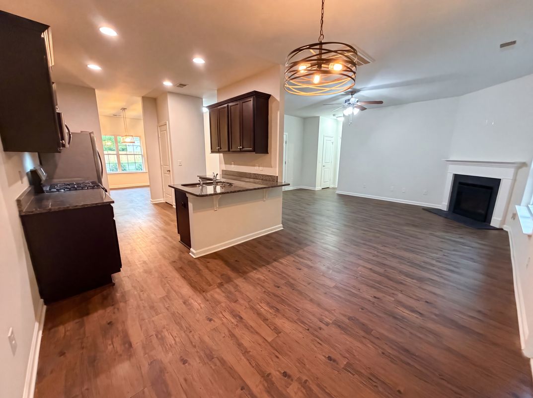 Photo 11 of 30 of 1144 Campbell Ridge Dr, Elgin, SC