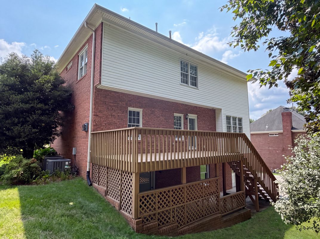 Photo 5 of 37 of 524 Sun Creek Dr, Winston Salem, NC