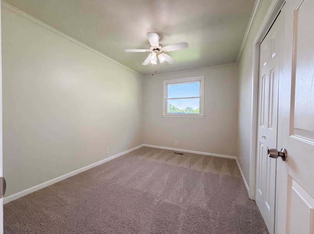 Photo 13 of 17 of 213 Bonnaridge Dr, Hermitage, TN