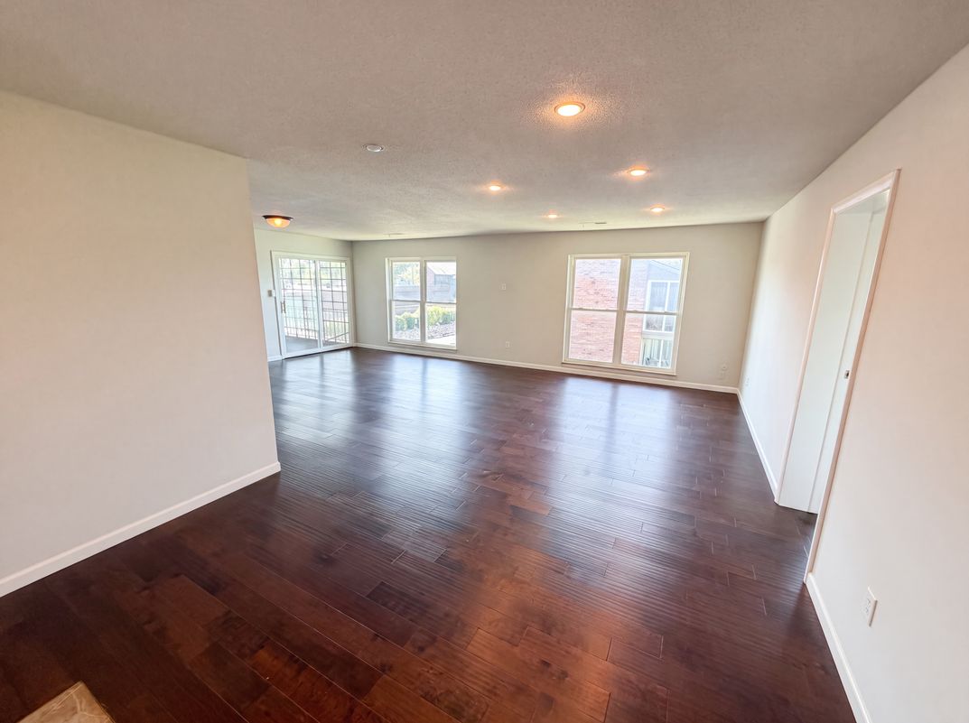 Photo 9 of 22 of 3135 E 52nd St, Indianapolis, IN