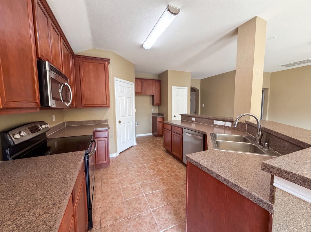 Photo 13 of 16 of 5400 Shepherd Pl, Flower Mound, TX