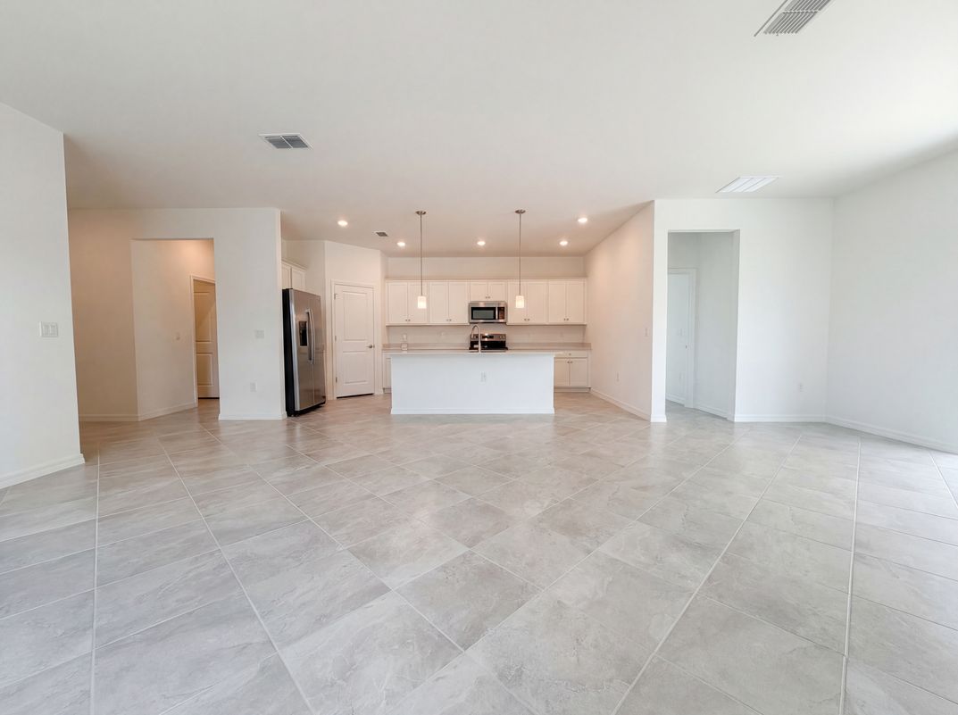 Photo 18 of 34 of 3818 NW 46th St, Cape Coral, FL