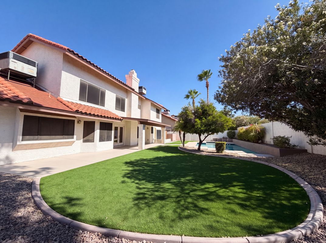 Photo 5 of 38 of 13816 N 50th St, Scottsdale, AZ