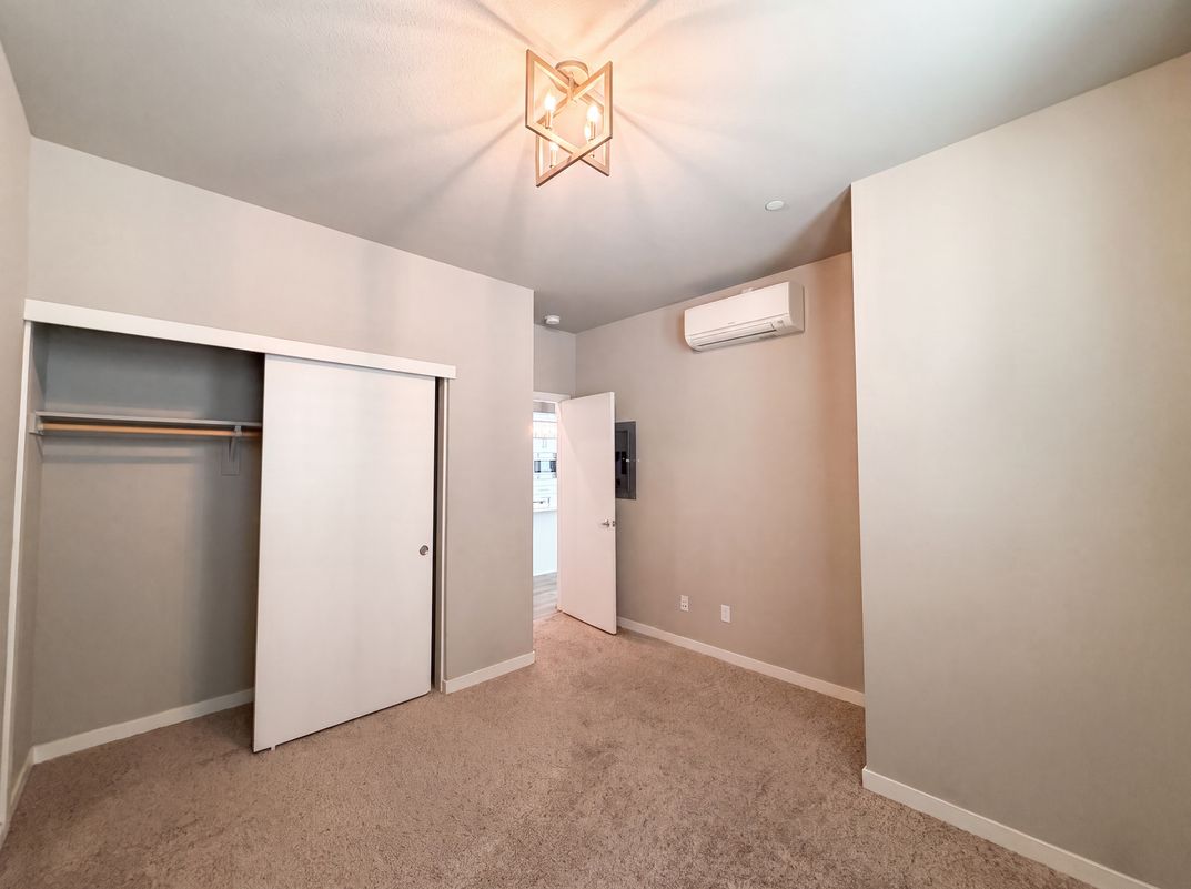 Photo 13 of 24 of 434 Crate Ave, Sacramento, CA