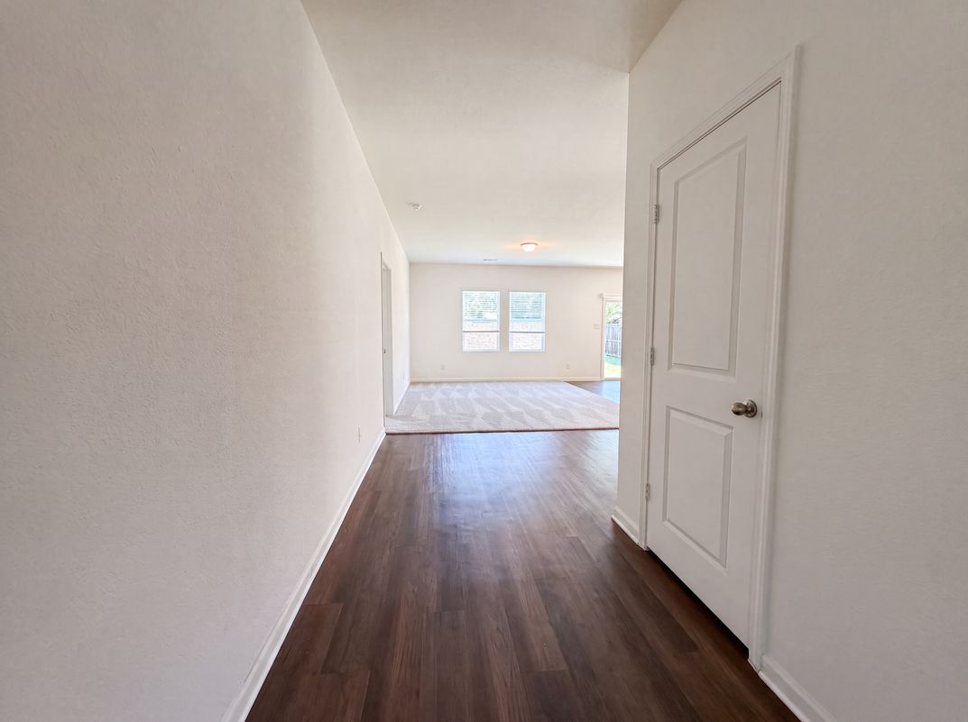 Photo 3 of 17 of 429 Starboard Dr, Crowley, TX