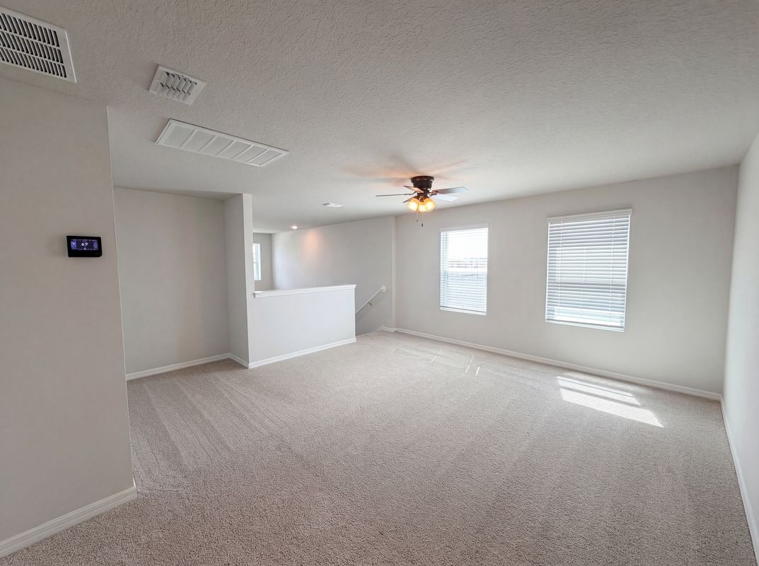 Photo 17 of 25 of 3092 Bella Vista Dr, Davenport, FL