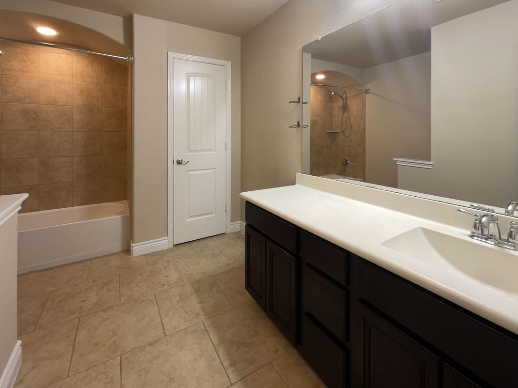Photo 19 of 27 of 24542 N Denham Ridge Ln, Spring, TX