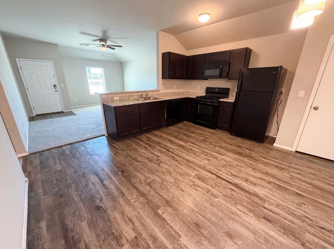 Photo 13 of 25 of 2308 Dillards Dr, Chickasha, OK