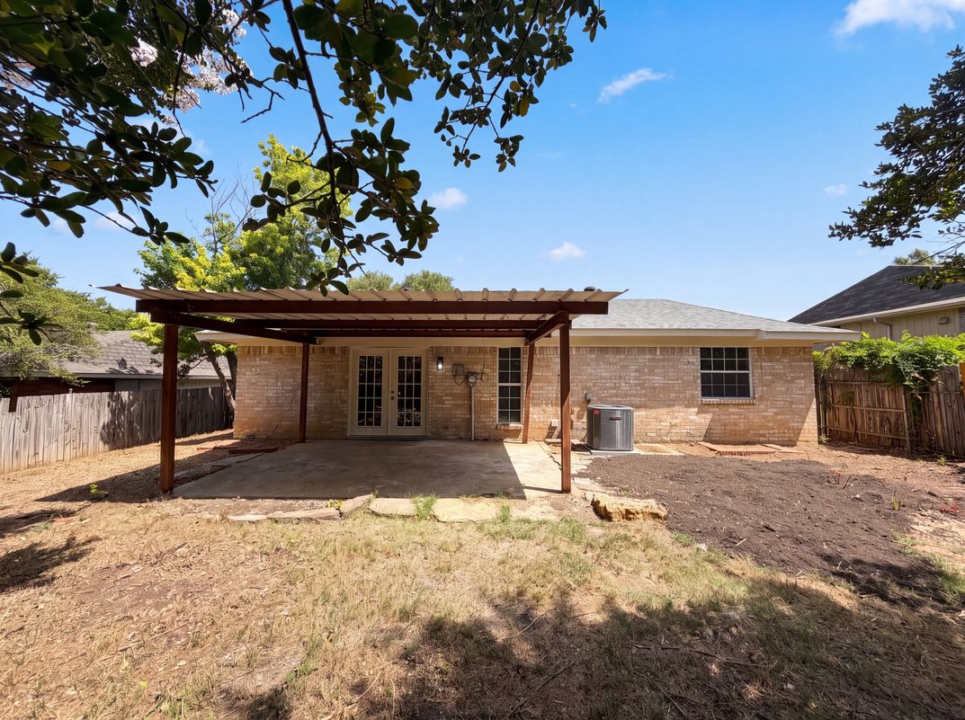 Photo 5 of 25 of 5608 Cherilee Ln, Haltom City, TX