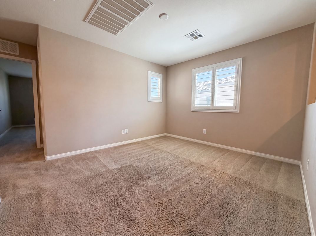 Photo 10 of 22 of 7963 Zuma Beach Ct, Las Vegas, NV