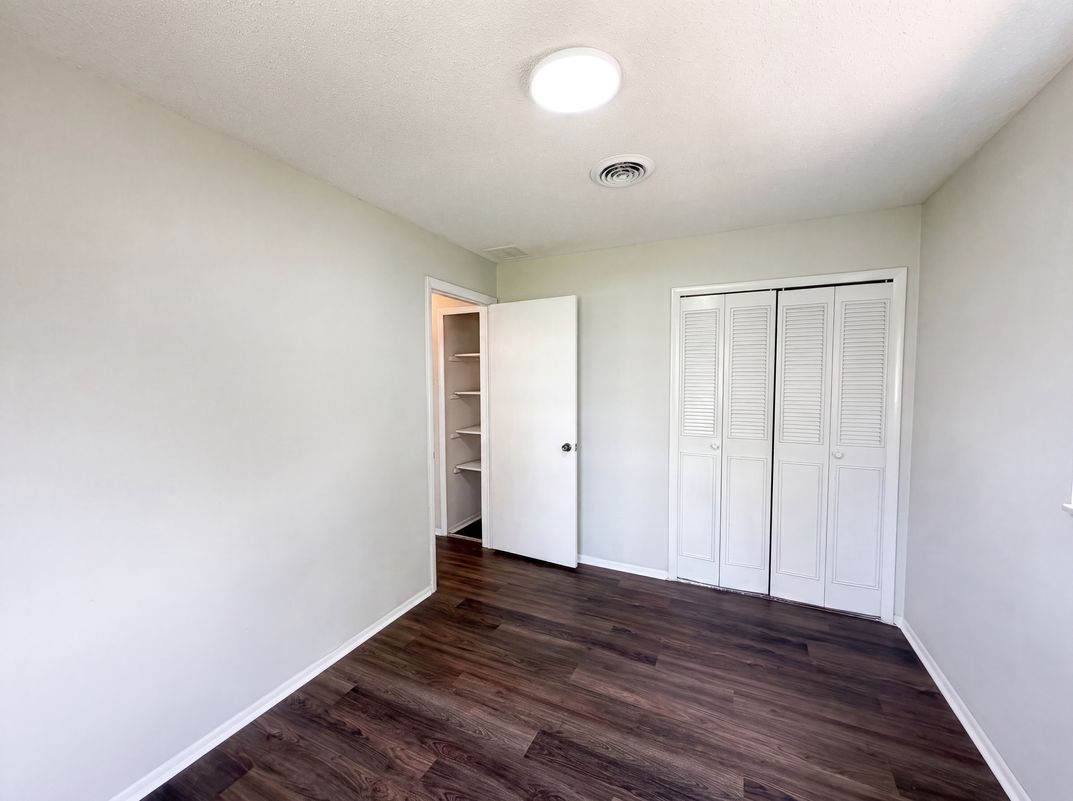 Photo 10 of 28 of 855 Murdock Blvd, Orlando, FL