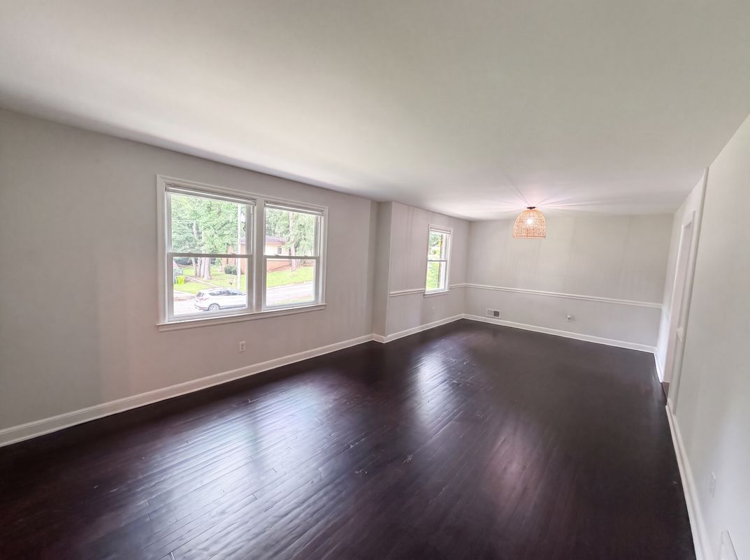 Photo 7 of 29 of 1710 Fairhaven Dr, Columbia, SC
