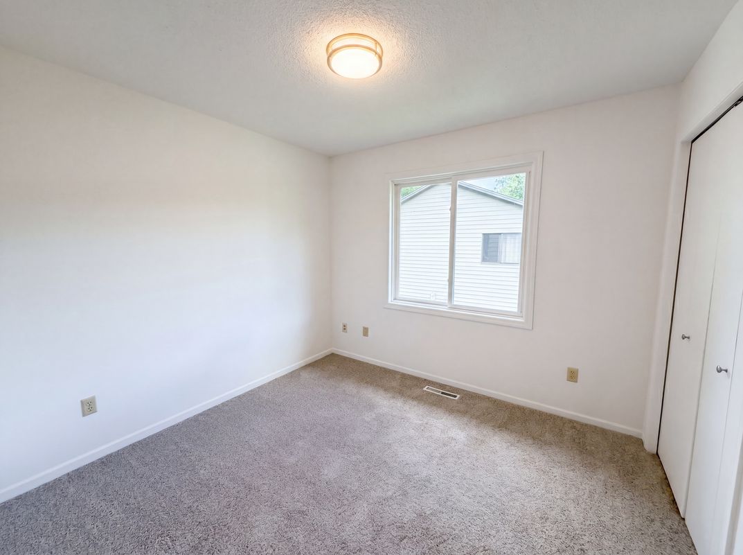 Photo 17 of 34 of 12754 Ibis St NW, Coon Rapids, MN