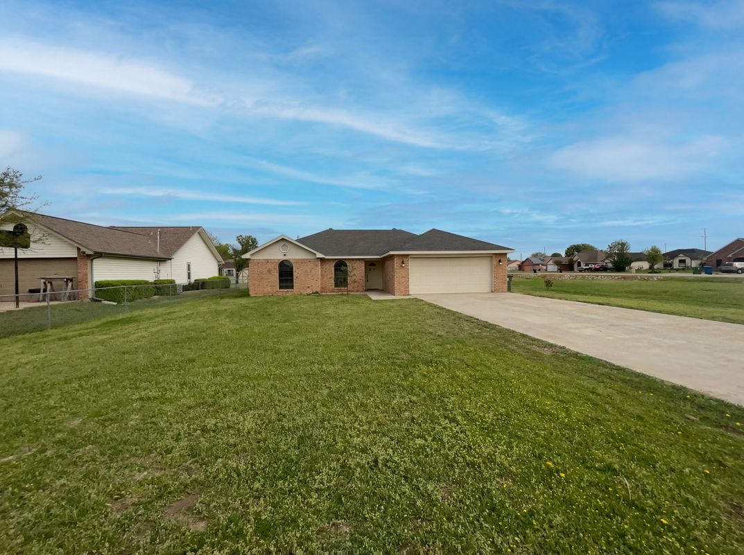 Property photo 1 of 602 Torero Dr