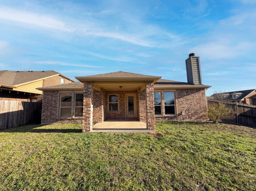 Photo 5 of 17 of 5591 Coventry Dr, Prosper, TX