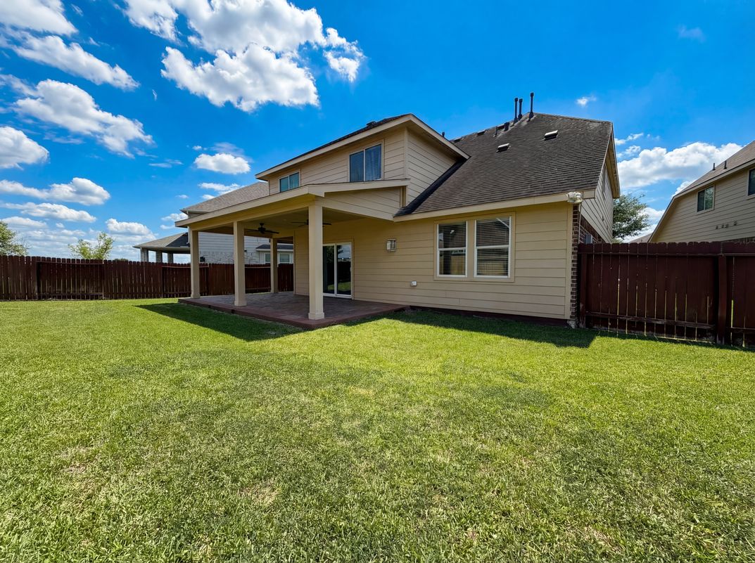 Photo 5 of 24 of 26306 Fox Ridge Ln, Katy, TX