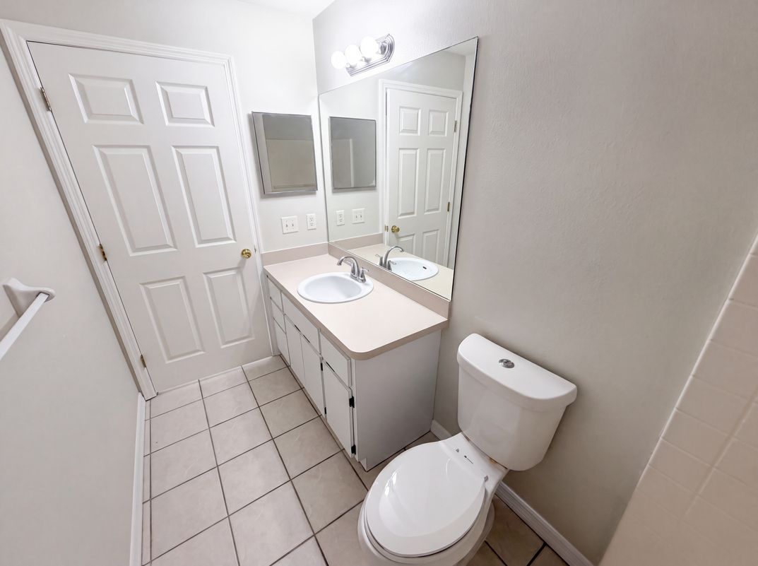 Photo 13 of 27 of 37209 Grassy Hill Ln, Dade City, FL