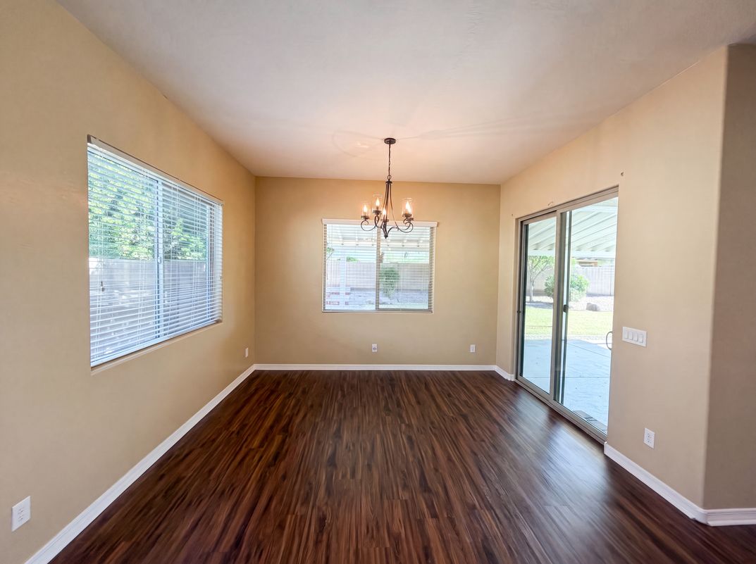 Photo 8 of 39 of 18136 W Devonshire Ave, Goodyear, AZ