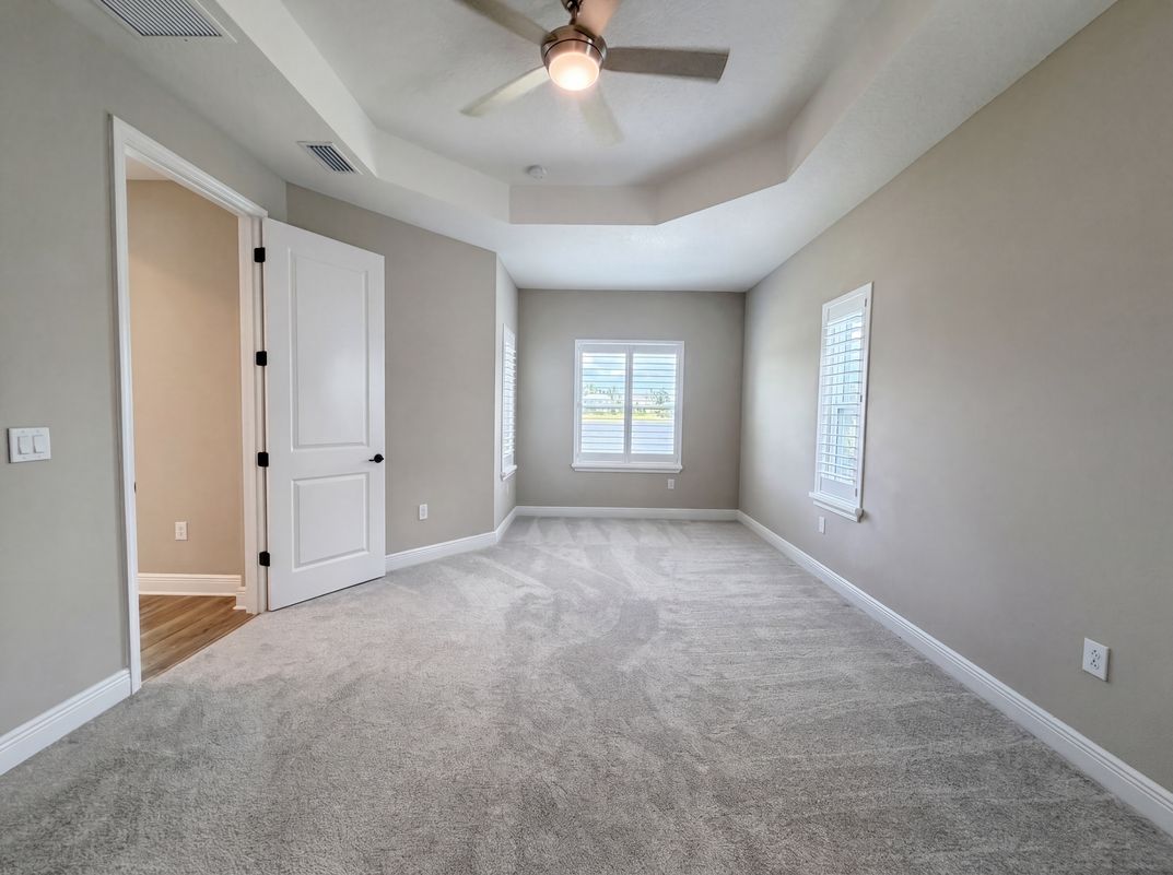 Photo 21 of 34 of 10710 Falling Leaf Ct, Parrish, FL