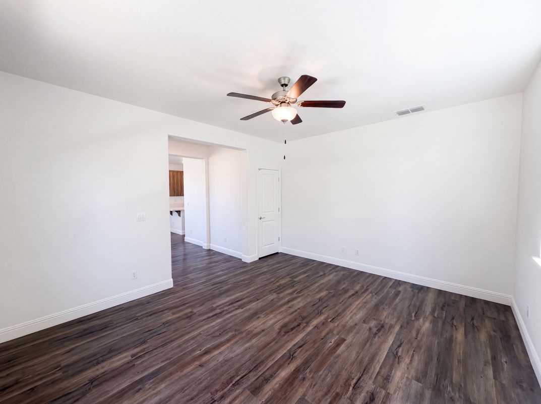 Photo 3 of 30 of 10801 Portico Cir, Rancho Cordova, CA